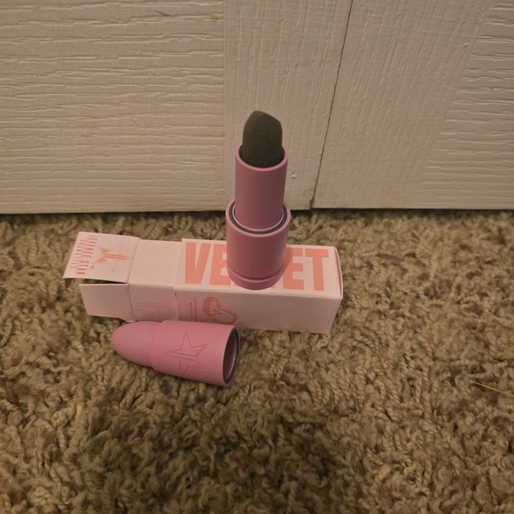 Jeffree Star Lipstick - Grace Digger - Picture 4 of 6